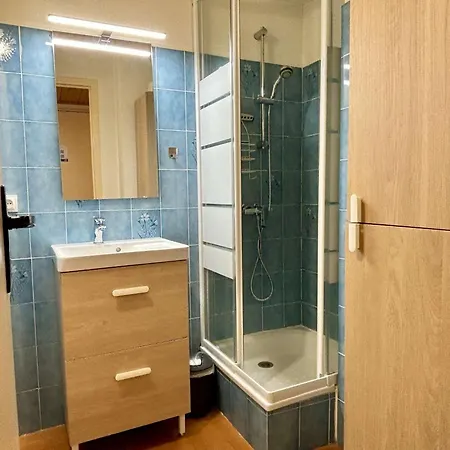 Apartment Renove Pour 4 Pers Avec Piscine, Tennis Et Parking Prive A Argeles-sur-mer, Proche - Fr-1-225-713 Argeles-sur-Mer
