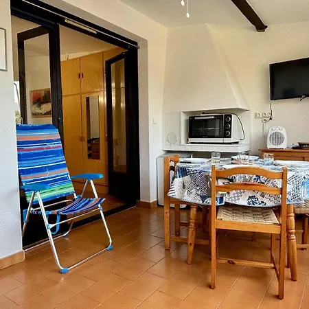 Apartment Renove Pour 4 Pers Avec Piscine, Tennis Et Parking Prive A Argeles-sur-mer, Proche - Fr-1-225-713 Argeles-sur-Mer